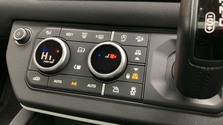 Land Rover Defender 3.0 D250 XS Edition 110 5dr Auto Diesel Estate